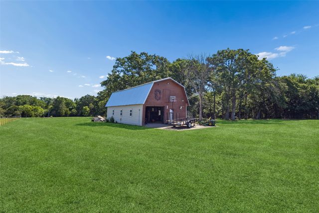 2986 Vz County Road 3208, Wills Point, TX 75169