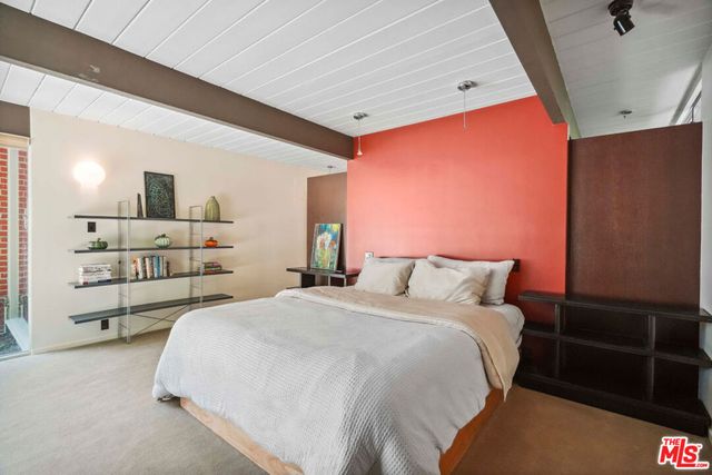 1568 Stoddard Avenue, Thousand Oaks, CA 91360