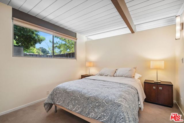 1568 Stoddard Avenue, Thousand Oaks, CA 91360