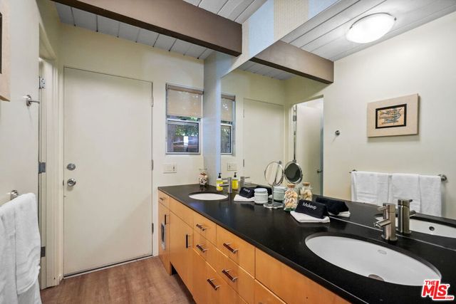 1568 Stoddard Avenue, Thousand Oaks, CA 91360