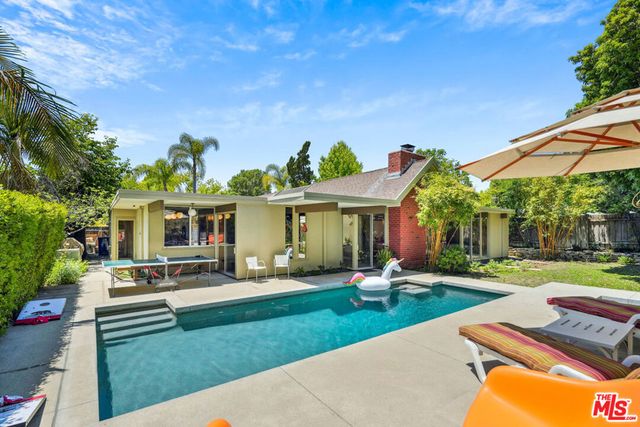 1568 Stoddard Avenue, Thousand Oaks, CA 91360