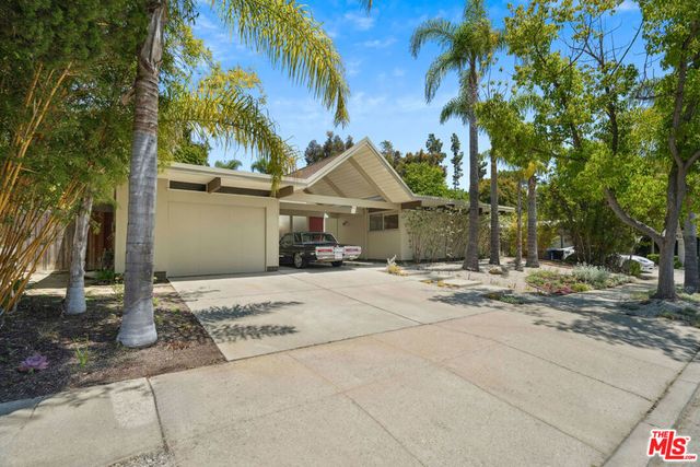 1568 Stoddard Avenue, Thousand Oaks, CA 91360