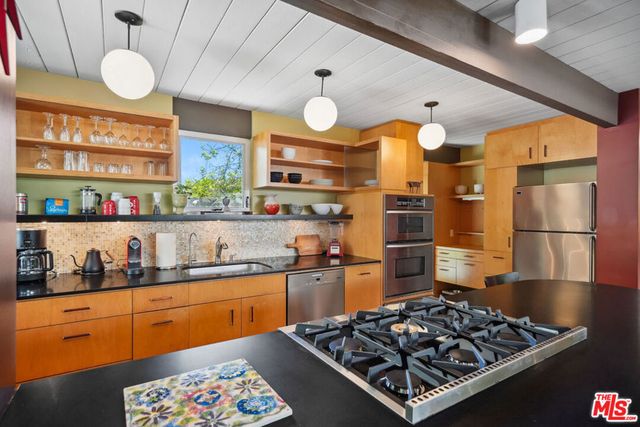 1568 Stoddard Avenue, Thousand Oaks, CA 91360