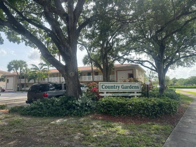 3211 NW 103rd Terrace 106-c, Coral Springs, FL 33065
