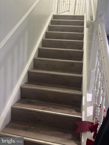 24 OAKTON DR, Atco, NJ 08004