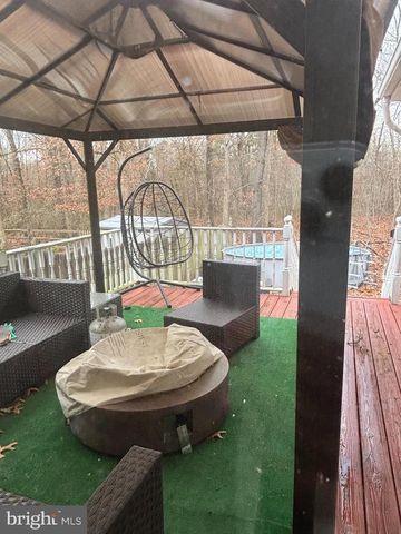 24 OAKTON DR, Atco, NJ 08004