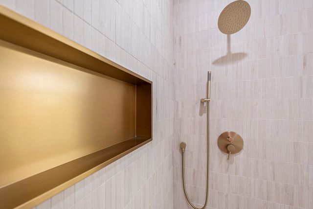 515 E Oakwood Boulevard, Chicago, IL 60653