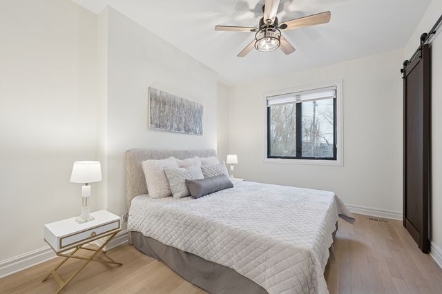 515 E Oakwood Boulevard, Chicago, IL 60653