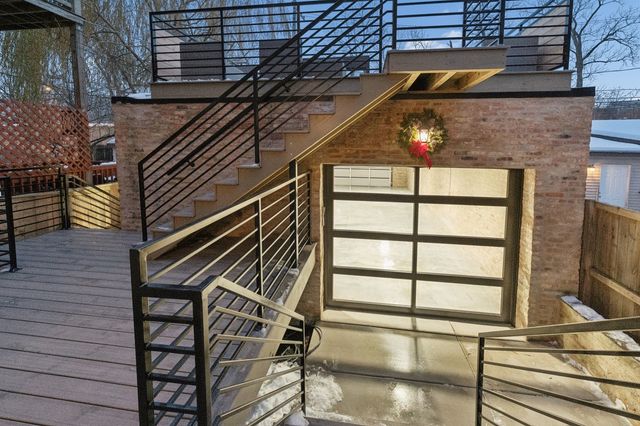 515 E Oakwood Boulevard, Chicago, IL 60653