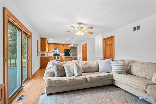 8361 Osborne Tpke, Henrico, VA 23231