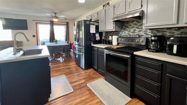 14603 Westbrook Drive, Urbandale, IA 50323