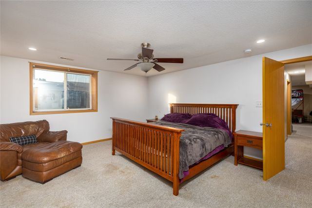 14603 Westbrook Drive, Urbandale, IA 50323