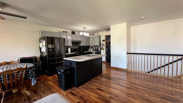 14603 Westbrook Drive, Urbandale, IA 50323