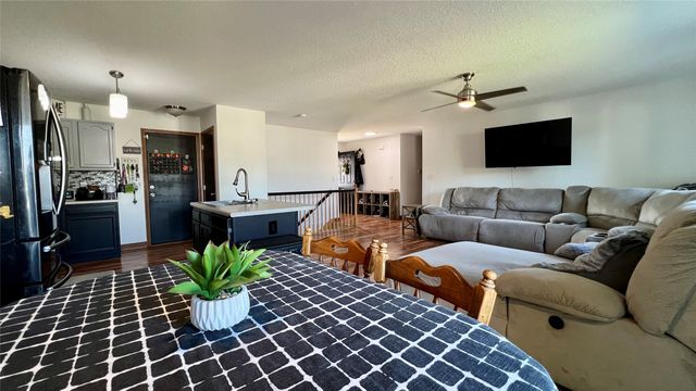 14603 Westbrook Drive, Urbandale, IA 50323