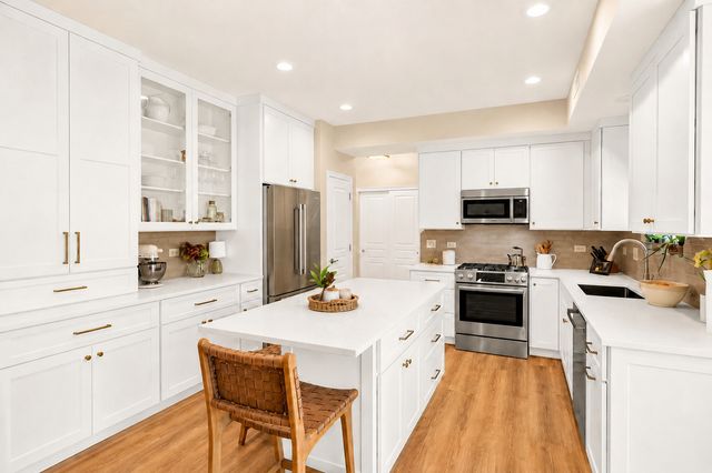 14028 Palisades Avenue, Huntley, IL 60142