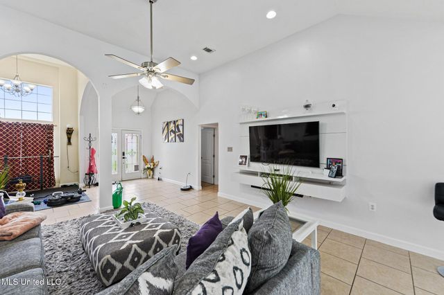 7221 Southwind Drive, Biloxi, MS 39532