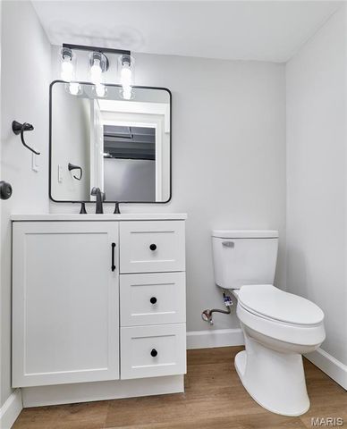 17 Christine Drive, St Peters, MO 63376