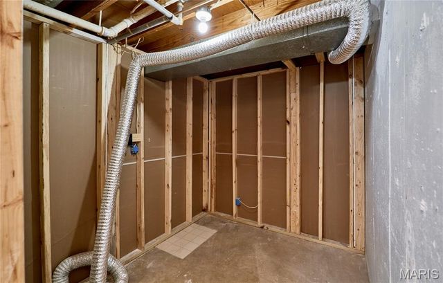 17 Christine Drive, St Peters, MO 63376