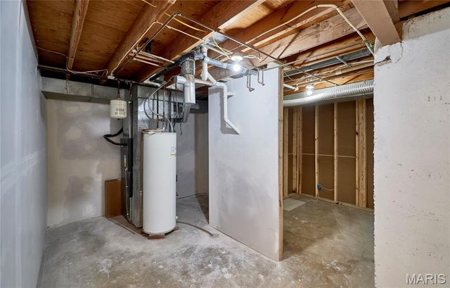 17 Christine Drive, St Peters, MO 63376