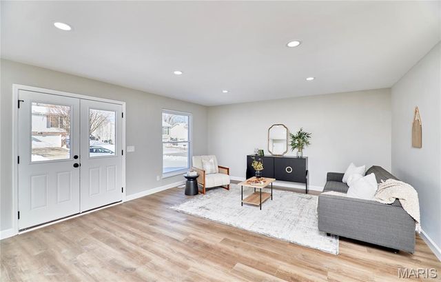 17 Christine Drive, St Peters, MO 63376