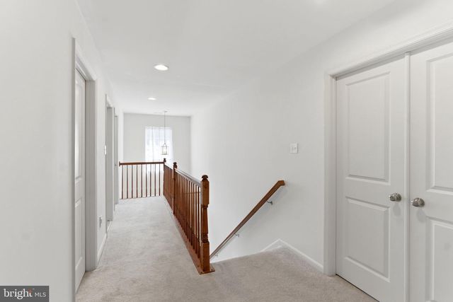 86 CAPE COD CIR, Martinsburg, WV 25403