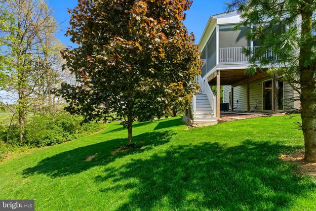 86 CAPE COD CIR, Martinsburg, WV 25403