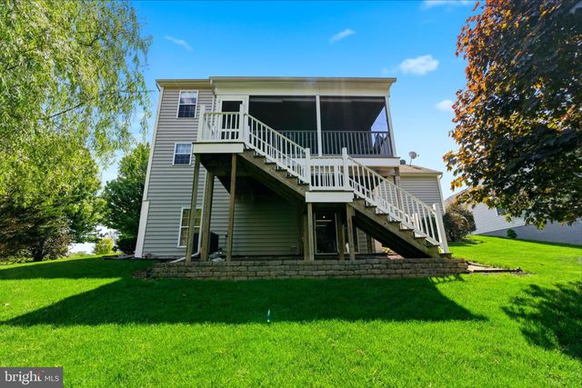 86 CAPE COD CIR, Martinsburg, WV 25403