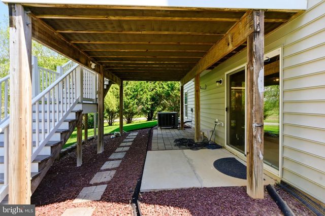 86 CAPE COD CIR, Martinsburg, WV 25403