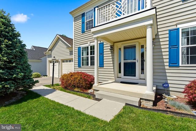 86 CAPE COD CIR, Martinsburg, WV 25403