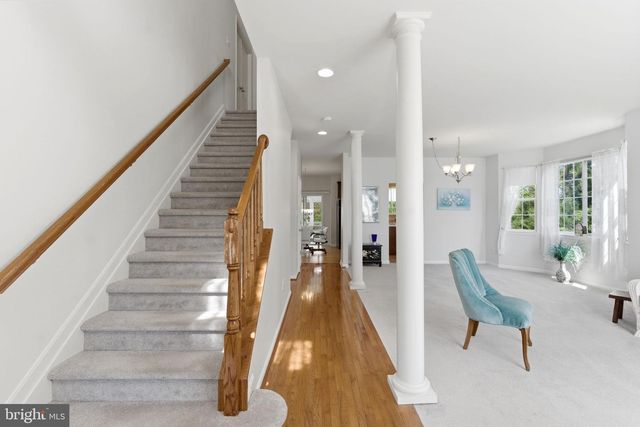 86 CAPE COD CIR, Martinsburg, WV 25403
