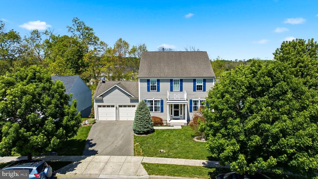 86 CAPE COD CIR, Martinsburg, WV 25403