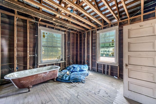 1821 Van Ness Avenue, Fresno, CA 93721