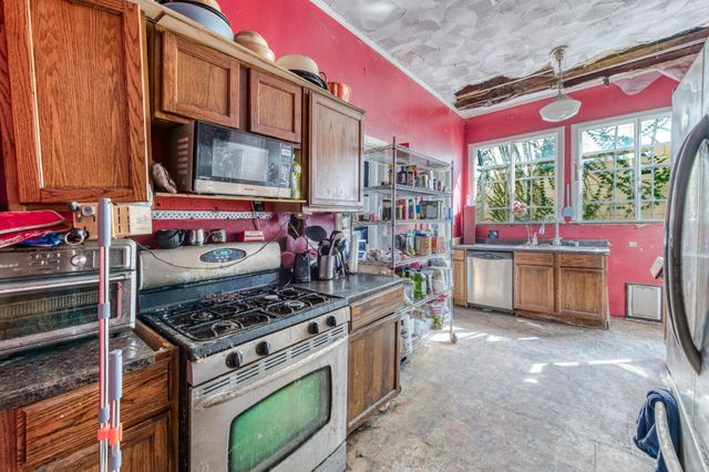 1821 Van Ness Avenue, Fresno, CA 93721