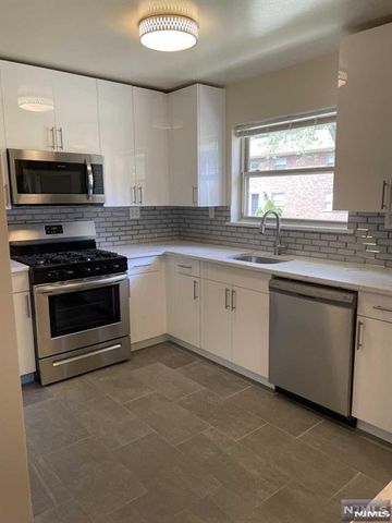 280-320 Oak Street 314 Ti, Ridgewood, NJ 07450
