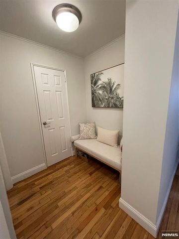 280-320 Oak Street 314 Ti, Ridgewood, NJ 07450