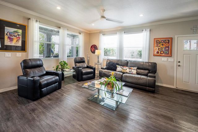 4650 Dulin Road 192, Fallbrook, CA 92028