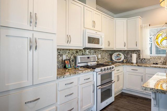 4650 Dulin Road 192, Fallbrook, CA 92028