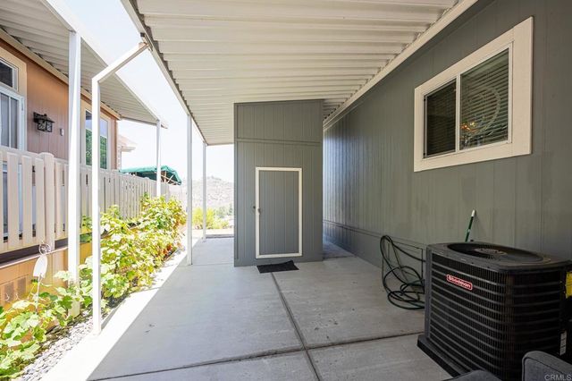 4650 Dulin Road 192, Fallbrook, CA 92028
