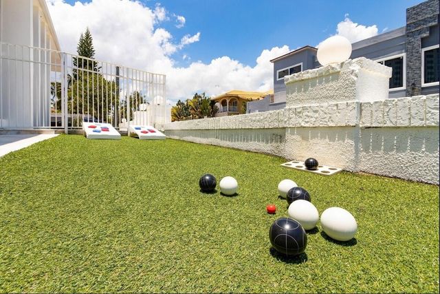 3350 NE 14th Ct, Fort Lauderdale, FL 33304