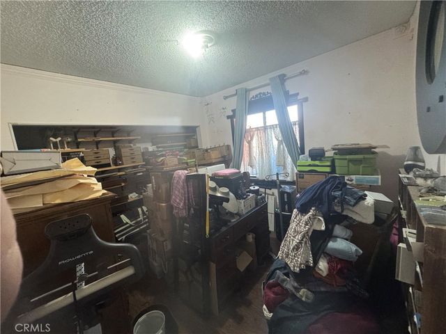 1519 W 69th, Los Angeles, CA 90047
