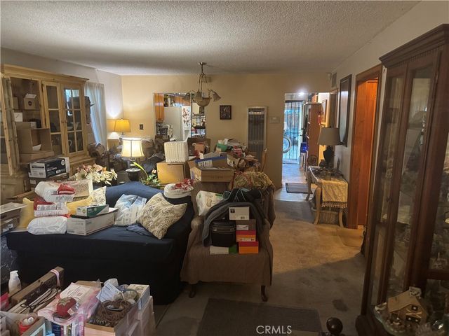 1519 W 69th, Los Angeles, CA 90047