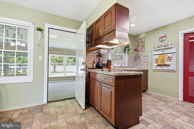 17 MAINBRIDGE LN, Willingboro, NJ 08046