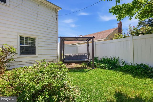 17 MAINBRIDGE LN, Willingboro, NJ 08046