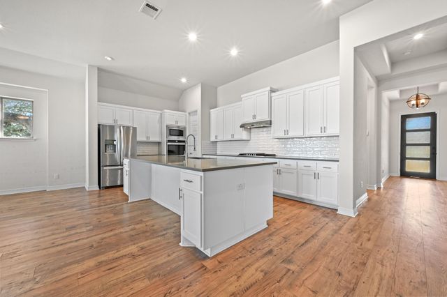 208 W Branch RD, Kyle, TX 78640