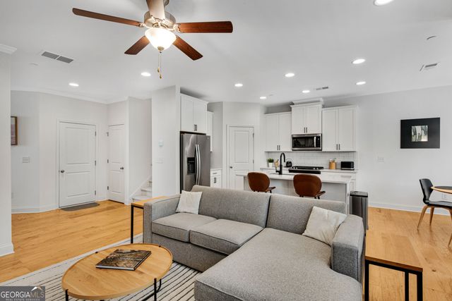 113 Maple Creek Way, Woodstock, GA 30188