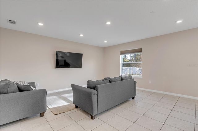 2055 2ND AVENUE, Deland, FL 32724