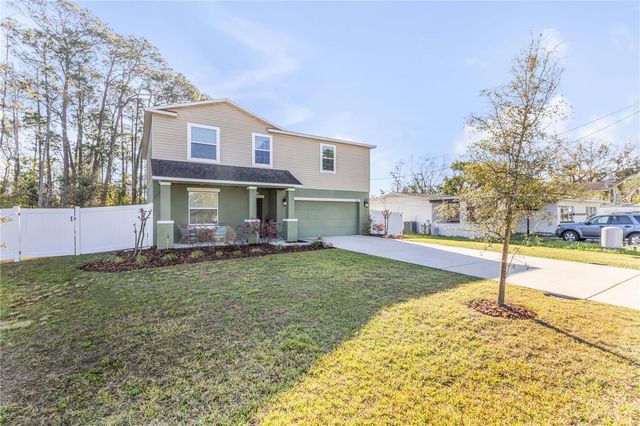 2055 2ND AVENUE, Deland, FL 32724