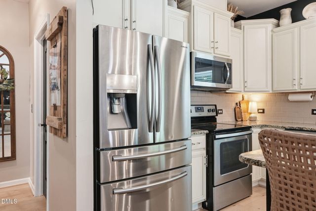 709 Harvest Point Drive, Fuquay Varina, NC 27526