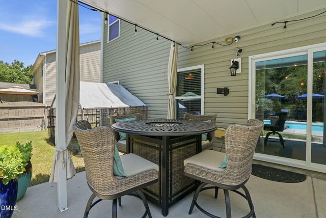 709 Harvest Point Drive, Fuquay Varina, NC 27526