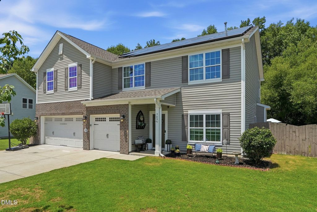 709 Harvest Point Drive, Fuquay Varina, NC 27526